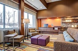 Fairfield Inn & Suites By Marriott Springfield Holyoke