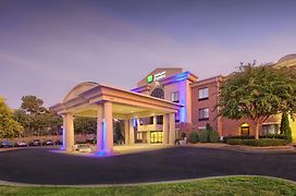 Holiday Inn Express Hotel & Suites Raleigh North - Wake Forest, An Ihg Hotel