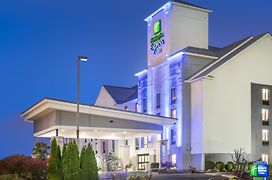 Holiday Inn Express Hotel & Suites Louisville East, An Ihg Hotel