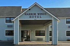 Harbor Winds Hotel (Adults Only)