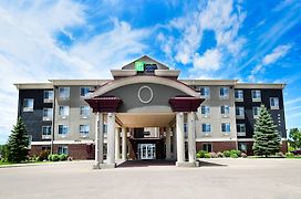 Holiday Inn Express Hotel & Suites Grand Forks, An Ihg Hotel