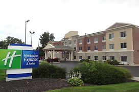Holiday Inn Express & Suites Indianapolis North - Carmel, An Ihg Hotel