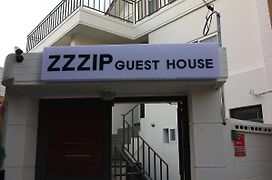 Zzzip Guesthouse In Hongdae