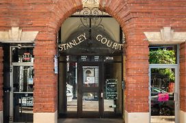 Stanley Court Apartments By Simplissimmo