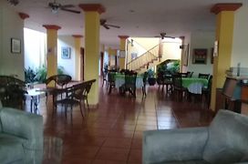 Hotel Brandts Los Robles De San Juan