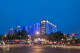Holiday Inn Express Qingdao Chengyang Central, An Ihg Hotel
