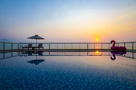 Serene Beach Danang Hotel