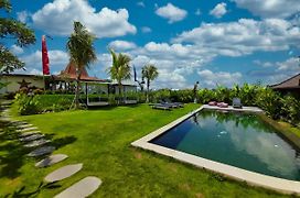 Villa Alisha Pererenan Canggu