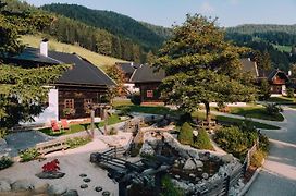 Slow Travel Resort - Kirchleitn Sankt Oswald  Exterior photo
