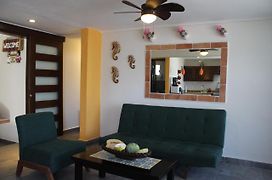 Cande'S Apartments Isla Mujeres Exterior photo