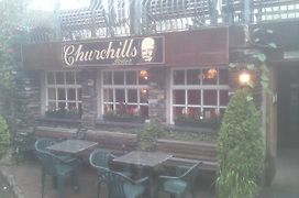 Churchills Inn & Rooms