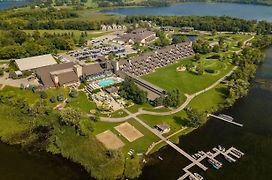 Arrowwood Resort Hotel And Conference Center - Alexandria