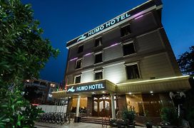 Humo Hotel