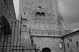 Castel di Pietra
