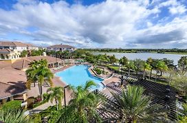 Vista Cay Resort By Millenium At Universal Blvd.