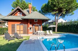 Villa With Nice Private Pool On Isola Di Albarella