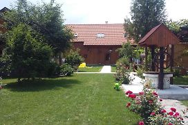 Albinuta Guesthouse