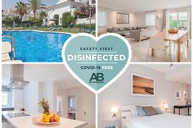COVD 19 FREE- TOTAL PURIFIED -Design House Marbella- 3 mn de Puerto Banus Beach - Golden Mile - Tropical Garden&Pool
