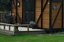 Pen-Rhos Luxury Glamping 