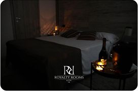 Royalty Rooms & Spa
