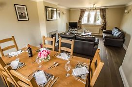 Plawsworth Hall Serviced Cottages And Apartments