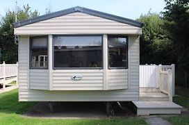 3 Bedroom - 8 Berth- Caravan - Thorpe Park, Haven In Cleethorpes - 2 Toilets