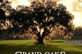 The Grand Oaks Resort