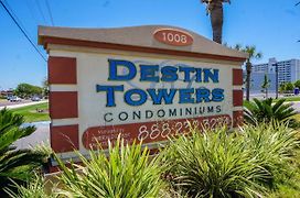 Destin Towers - Middle Unit On The Beach!
