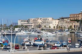 Appartamenti Porto Antico La Cala