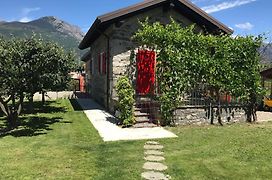 Casa Vacanza BIANCANEVE, Valtellina e lago di Como