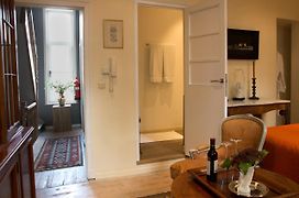 Two Rooms In Bruges
