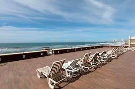 Ocean Front Condo Sleeps 4 - On The Ocean - Marina View- Tiara Sands Resort