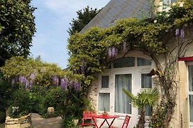 Aggarthi Bed And Breakfast Bayeux Exterior photo