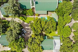 Sunninghill Guest Lodges