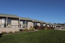 Omau Settlers Lodge Motel