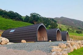 The Huts At Highside Farm