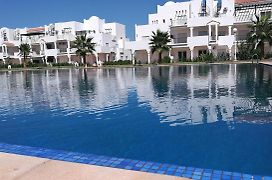 Immaculate 2-Bed Apartment In Marina Saidia