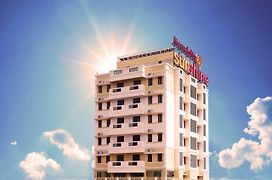 Meenakshi'S Sunshine Hotel