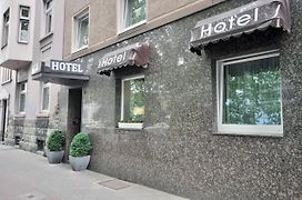 Hotel Am Ehrenhof