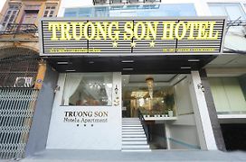 Capital O 417 Truong Son Hotel