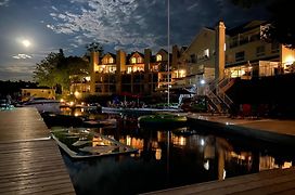 Muskoka Lakes Hotel And Resorts