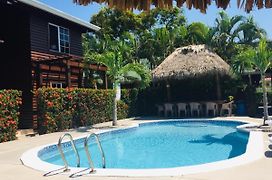 Hotel y Cabañas Playa Caribe