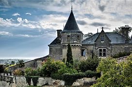 Chateau De La Grave