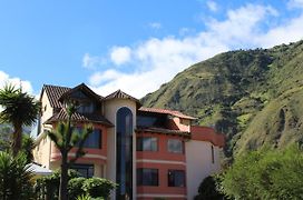 Hotel Tungurahua
