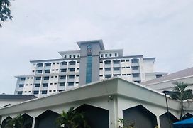 Raia Hotel Kota Kinabalu