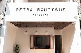 Petra Boutique Donmuang