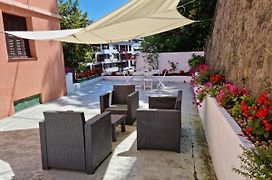 Easo Terrace Apartment Free Private Parking And Air Conditioning