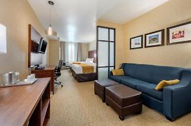 Comfort Suites Near City Of Industry - Los Angeles