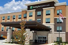 Holiday Inn Express & Suites - Ft. Smith - Airport, An Ihg Hotel