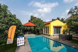 Saffronstays Casa Manga, Karjat - Pet-Friendly Pool Villa Near Nd'S Film World And Saltt